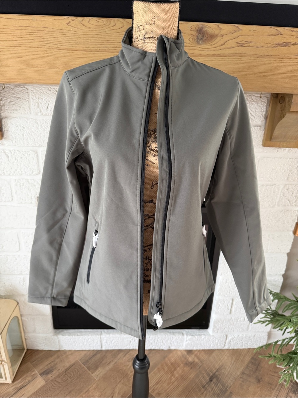 Women’s grey Utility Softshell Jacket with Stand Collar